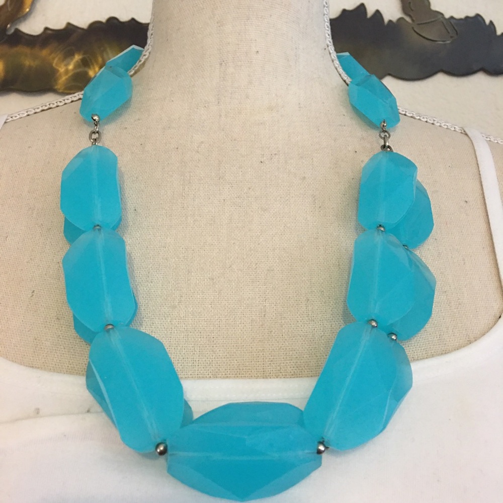 Large chunky blue faceted bead necklace